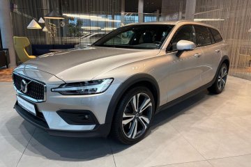 Volvo V60 Cross Country B5 B AWD Plus Bright